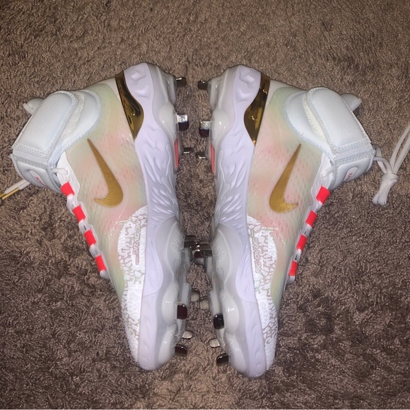 Nike Alpha Huarache Elite 4 Mid Baseball Cleats Men’s Size 7 FD2744-161 - Picture 3 of 7